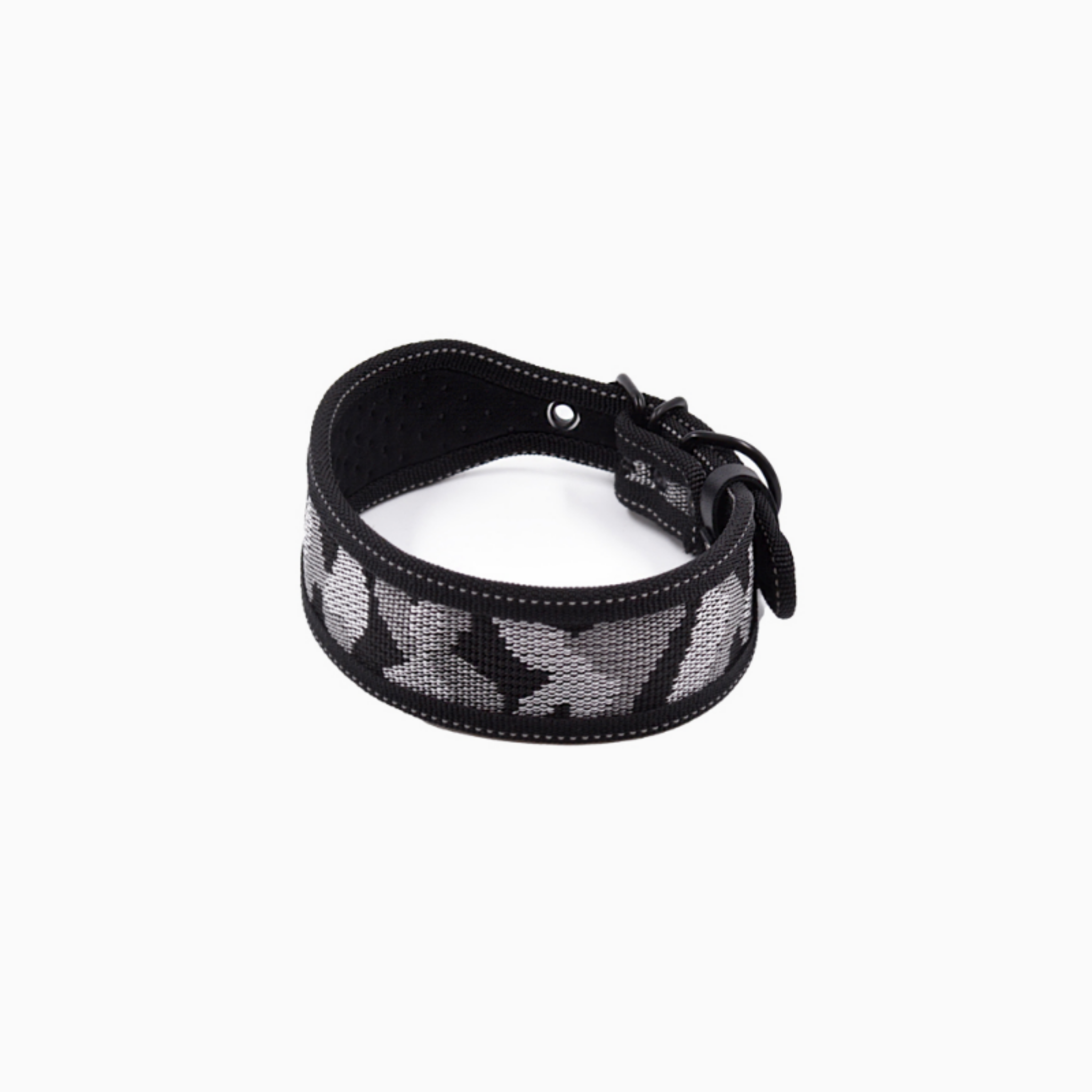 Camouflage collar